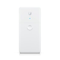 UBIQUITI Long-Range Ethernet Repeater receives PoE/PoE+ and offers passthrough PoE output